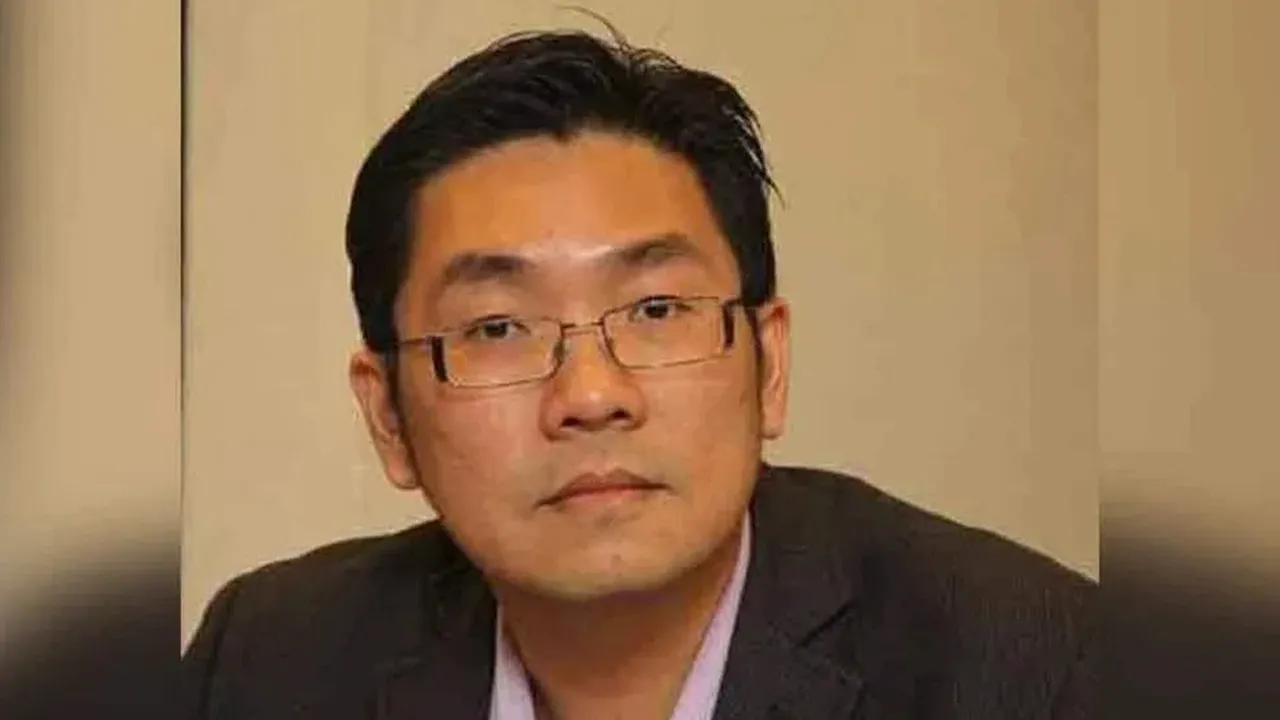 Timbalan Menteri Pelaburan, Perdagangan dan Industri Sim Tze Tsin