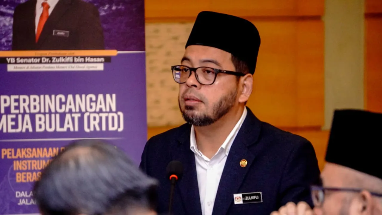 FB YB Senator Dr. Zulkifli Hasan
