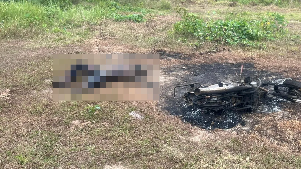 Mayat seorang lelaki ditemukan dalam keadaan rentung di sebuah ladang di Ladang Anak Kulim, di sini pada Sabtu.  Kejadian itu terbongkar kira-kira pukul 2.25 petang selepas pihak polis menerima maklumat daripada orang awam yang menjumpai mayat berkenaan ketika berada di kawasan lereng bukit ladang tersebut._PDRM
