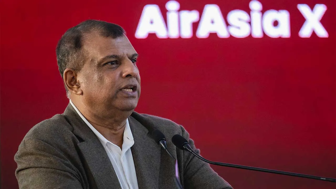 SEPANG, April 6 -- Co‑Founder & Advisor of AirAsia X, Tan Sri Tony Fernandes, speaks at the AirAsia X media briefing at AirAsia RedQ today.  --fotoBERNAMA (2026) COPYRIGHT RESERVED