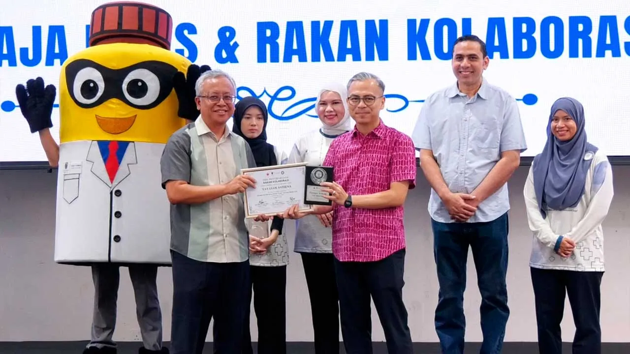 FAHMI FADZIL 2_ASTRO AWANI