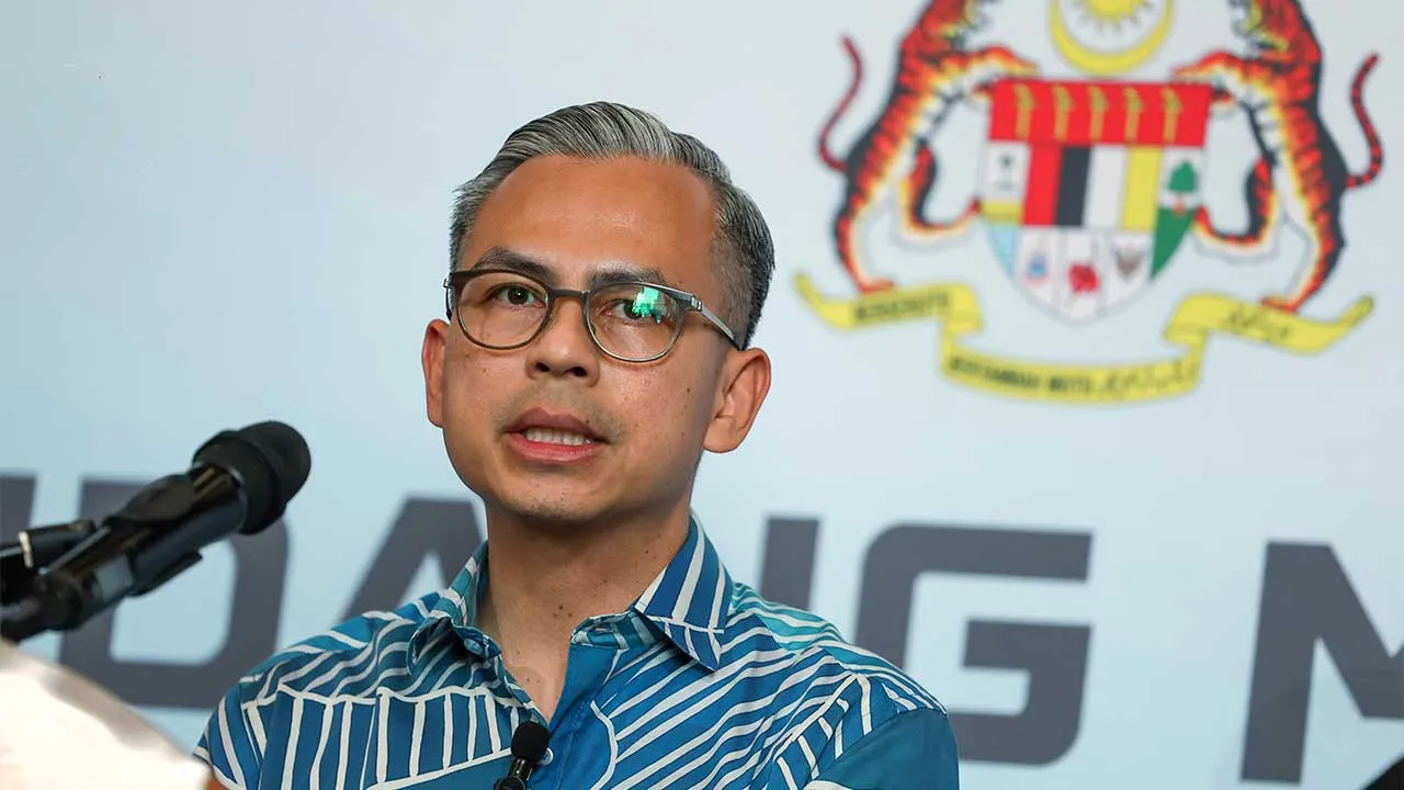 KUALA LUMPUR, 1 April -- Menteri Komunikasi merangkap jurucakap Kerajaan Perpaduan Datuk Fahmi Fadzil ketika sidang media mingguan Kabinet di Angkasapuri Kota Media hari ini.  -- fotoBERNAMA (2026) HAK CIPTA TERPELIHARA