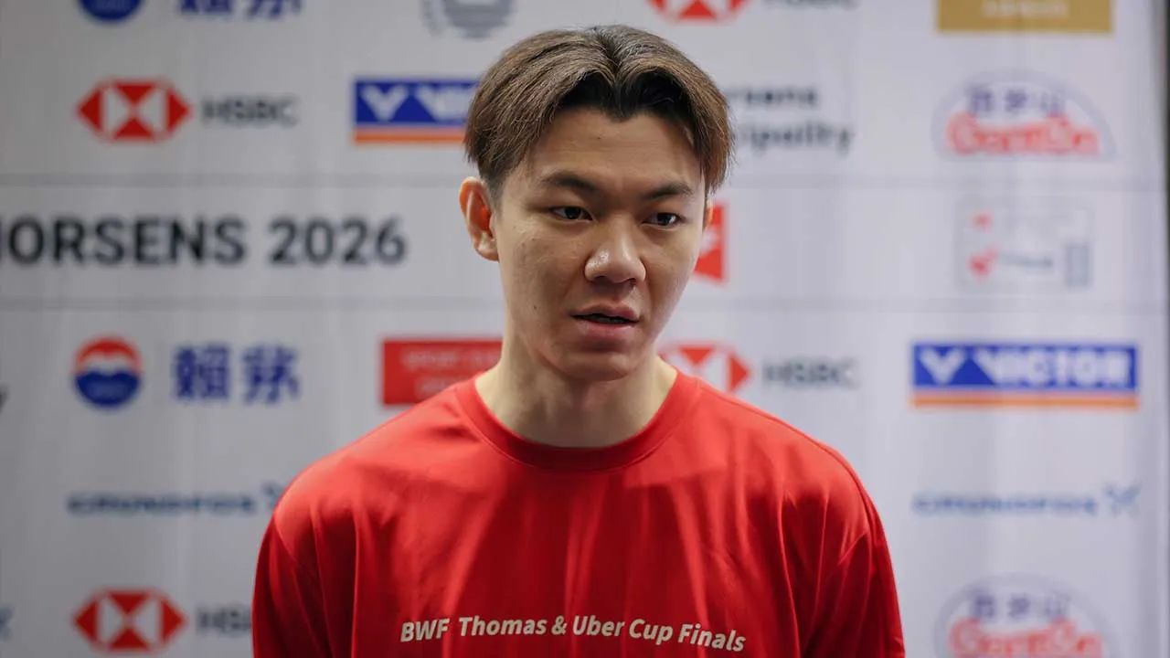 HORSENS (DENMARK), 23 April -- Pemain perseorangan lelaki profesional negara Lee Zii Jia semasa ditemu bual Bernama pada kejohanan Piala Thomas dan Uber 2026 Denmark hari ini.  --fotoBERNAMA (2026) HAK CIPTA TERPELIHARA