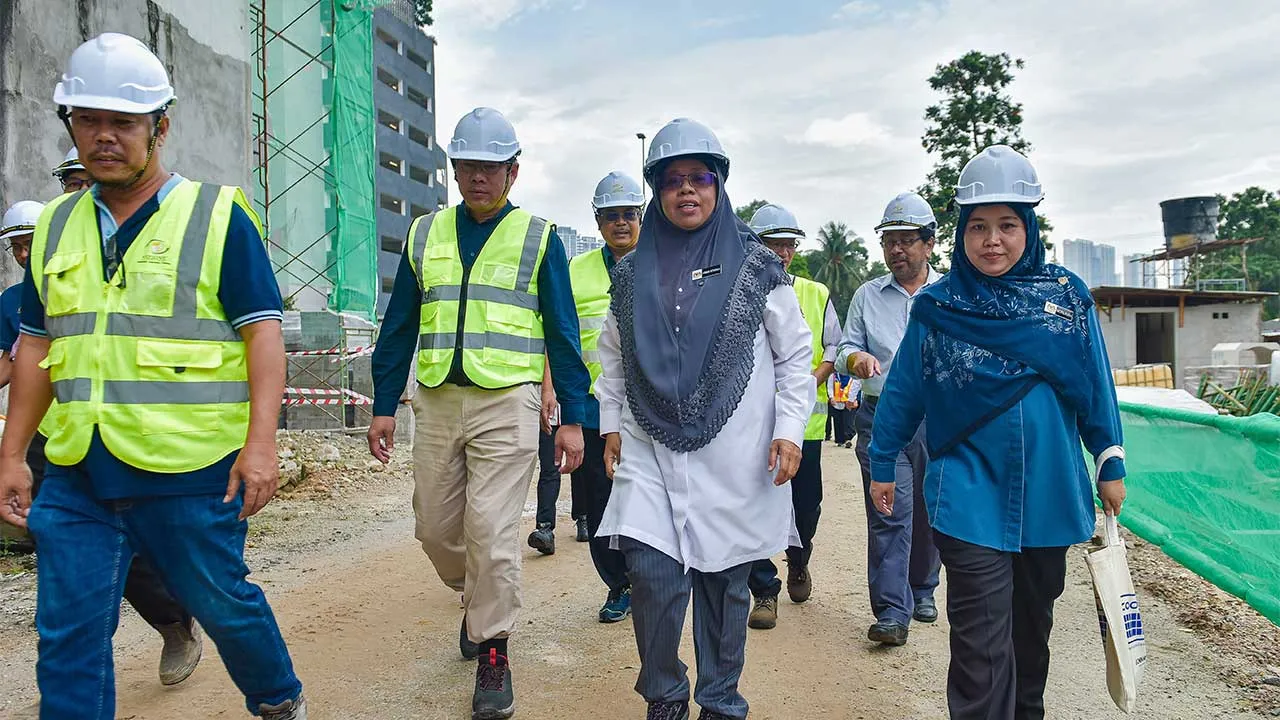KUALA LUMPUR, 1 April -- Timbalan Menteri Perumahan dan Kerajaan Tempatan Datuk Aiman Athirah Sabu mengadakan lawatan Ke Projek Perumahan Swasta di Residensi Hektar Gombak (Residensi Wilayah) di sini hari ini.  --fotoBERNAMA (2026) HAK CIPTA TERPELIHARA