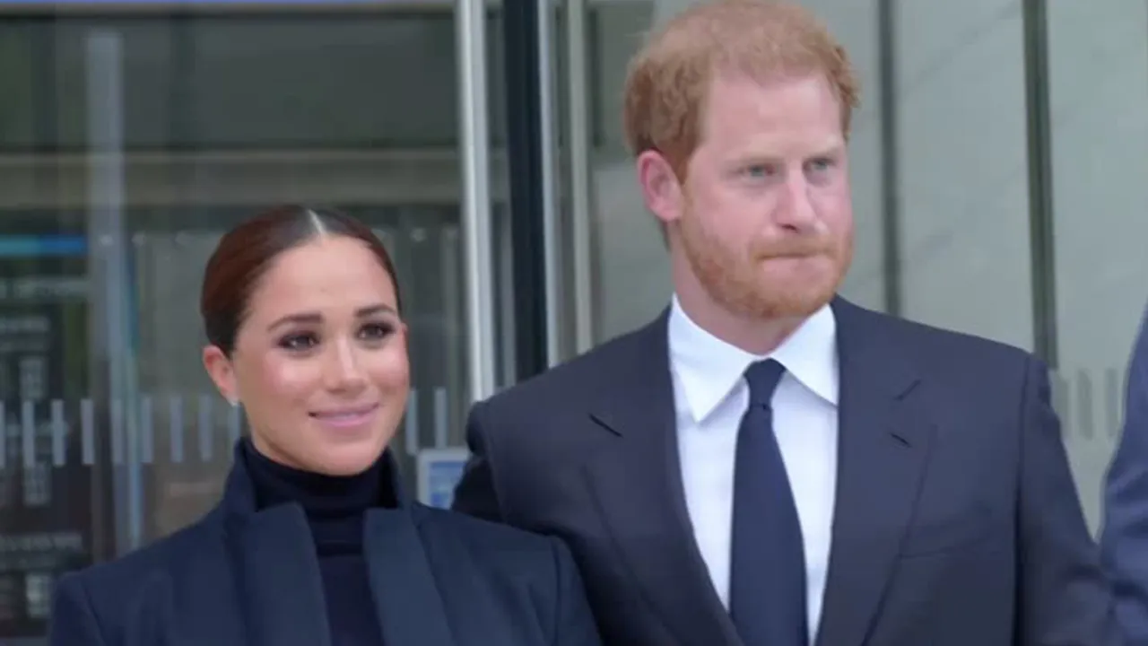 MEGHAN MARKLE, NEW YORK GOVERNOR KATHY HOCHUL, PRINCE HARRY AND NEW YORK CITY MAYOR BILL DEBLASIO ARRIVING FOR PHOTO-OP AT ONE WORLD OBSERVATORY