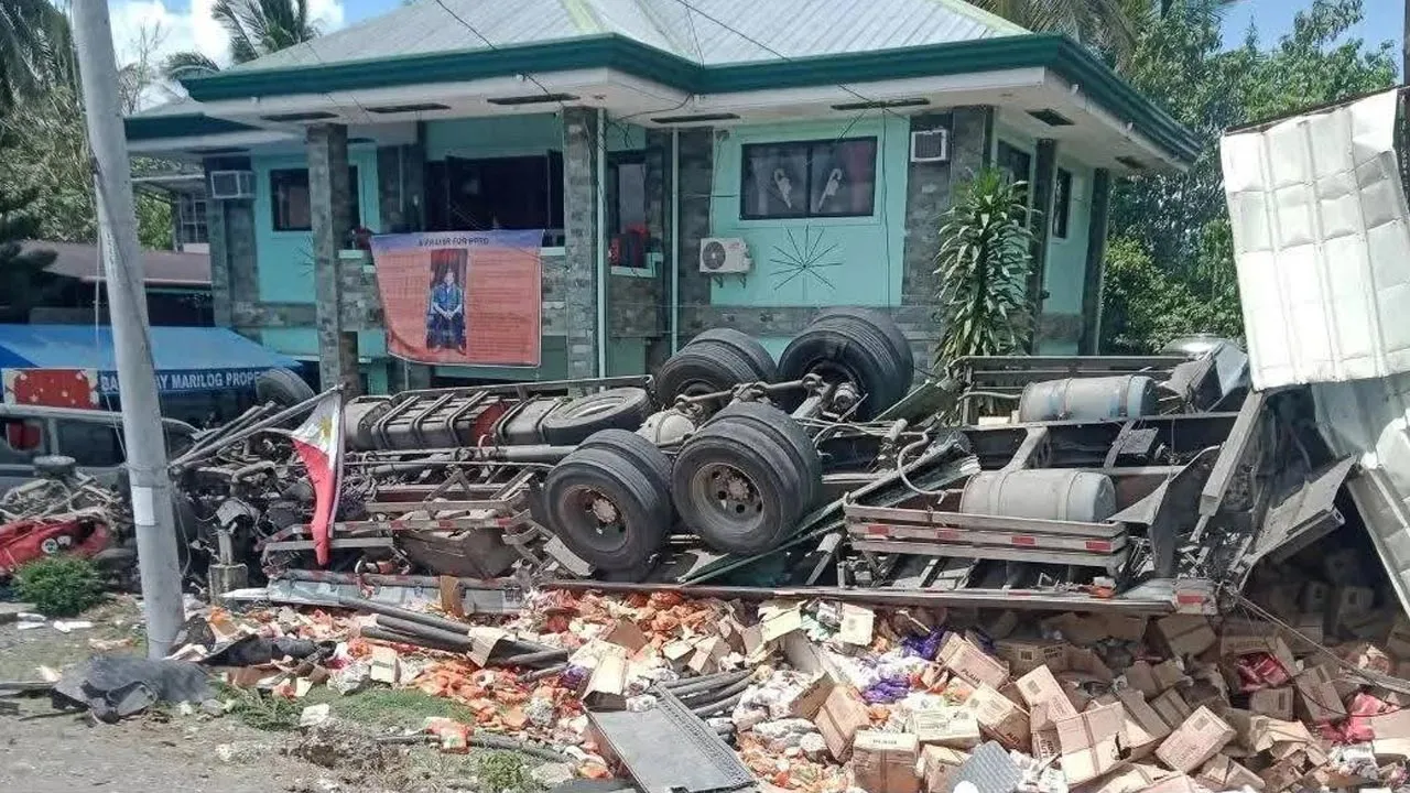 Empat maut trak rempuh gimnasium di selatan Filipina