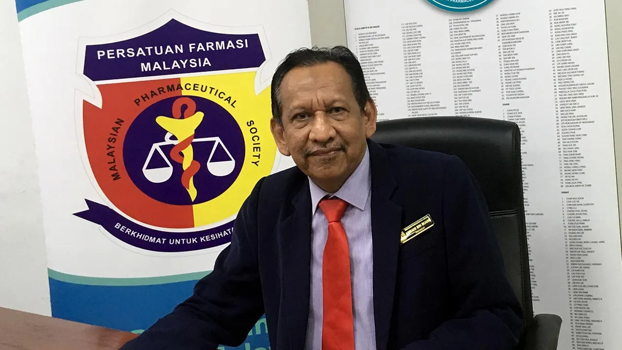 KUALA LUMPUR, 7 Nov -- Presiden Persatuan Farmaseutikal Malaysia (MPS) Amrahi Buang selepas sesi temubual bersama Bernama di ibu pejabat persatuan itu di Puchong baru-baru ini. --fotoBERNAMA (2018) HAK CIPTA TERPELIHARA