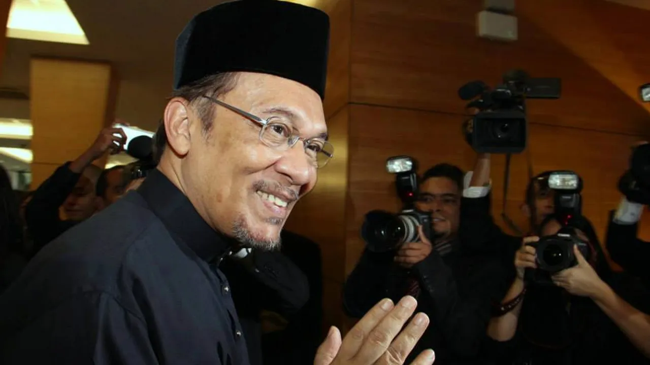 Sumber: Anwar Ibrahim