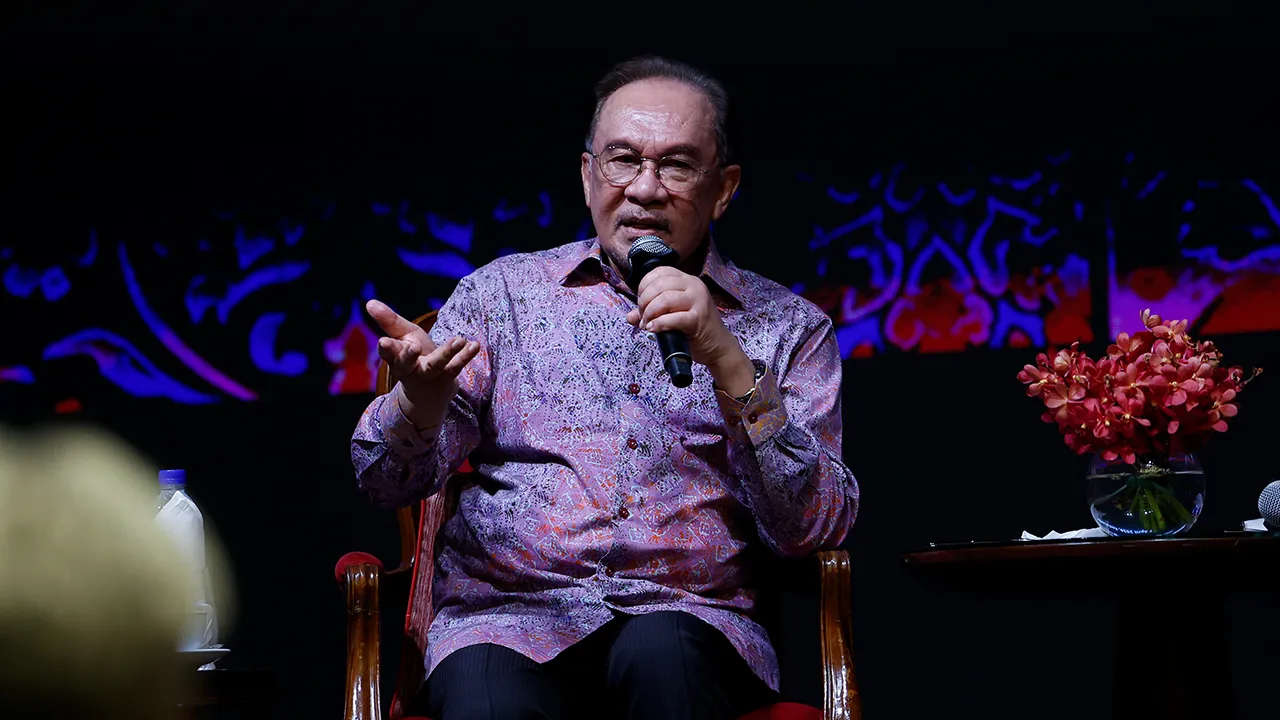 KUALA LUMPUR, April 7 -- Prime Minister Datuk Seri Anwar Ibrahim delivers his keynote address during The Kuala Lumpur-Ankara Dialogue 2026 today.  -- fotoBERNAMA (2026) COPYRIGHT RESERVED