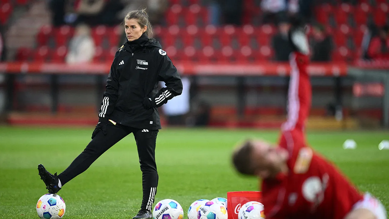 FILE PHOTO: Soccer Football - Bundesliga - 1. FC Union Berlin v FC Augsburg - Stadion An der Alten Forsterei, Berlin, Germany - November 25, 2023 1. FC Union Berlin assistant coach Marie-Louise Eta during the warm up before the match REUTERS/Annegret Hilse /File Photo NO RESALES. NO ARCHIVES