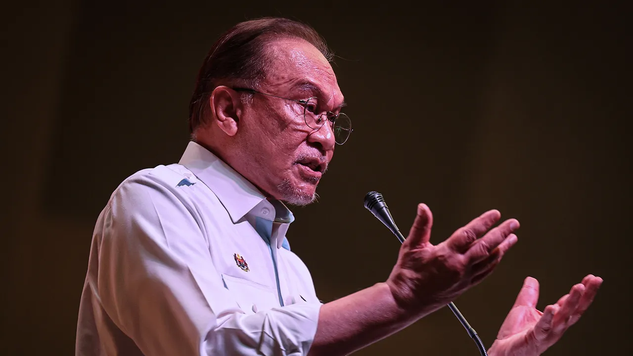 KUALA LUMPUR, 28 April -- Perdana Menteri Datuk Seri Anwar Ibrahim berucap pada majlis Temu Anwar dan Majlis peluncuran pembinaan bangunan baharu Universiti UCSI hari ini.  --fotoBERNAMA (2026) HAK CIPTA TERPELIHARA