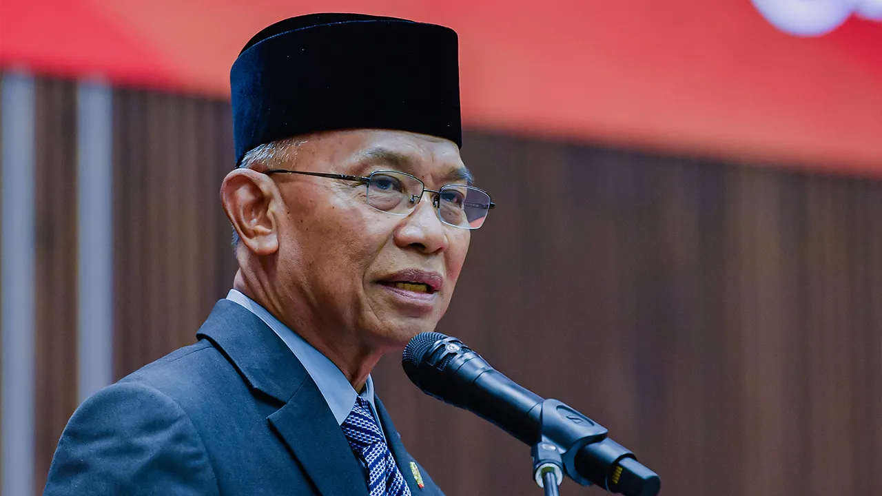 PUTRAJAYA, 2 Sept -- Yang Dipertua Yayasan Dakwah Islamiah Malaysia (YADIM), Datuk Dr. Hasan Bahrom menyampaikan ucapan pada Majlis Anugerah Perkhidmatan Cemerlang Tahun 2024 Yayasan Dakwah Malaysia (YADIM) di Pusat Konvensyen Antarabangsa Putrajaya (PICC) hari ini._BERNAMA