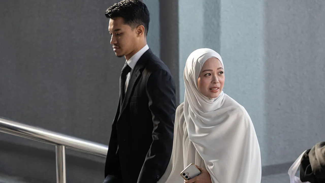 Bicara kes pecah amanah Pengasas platform e-dagang FashionValet, Datin Vivy Yusof dan suaminya, Datuk Fadzarudin Shah Anuar