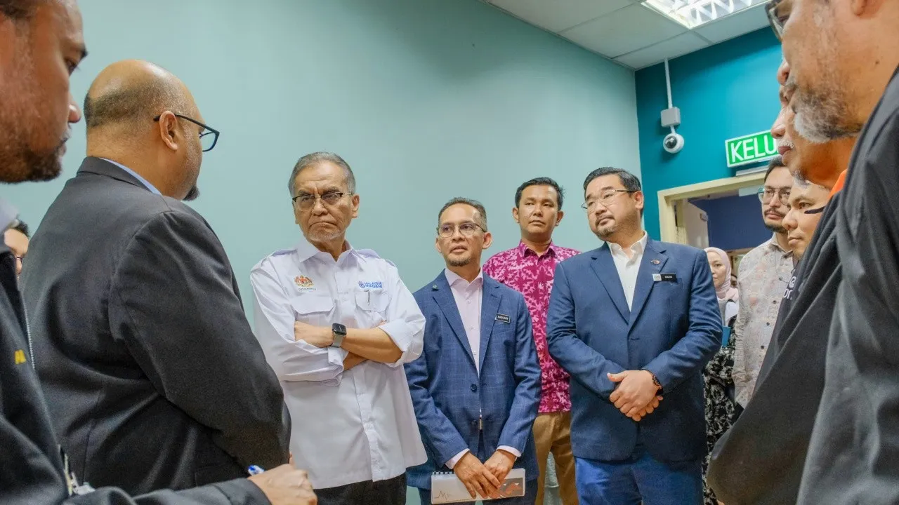 Sumber: Dr Dzulkefly Ahmad﻿