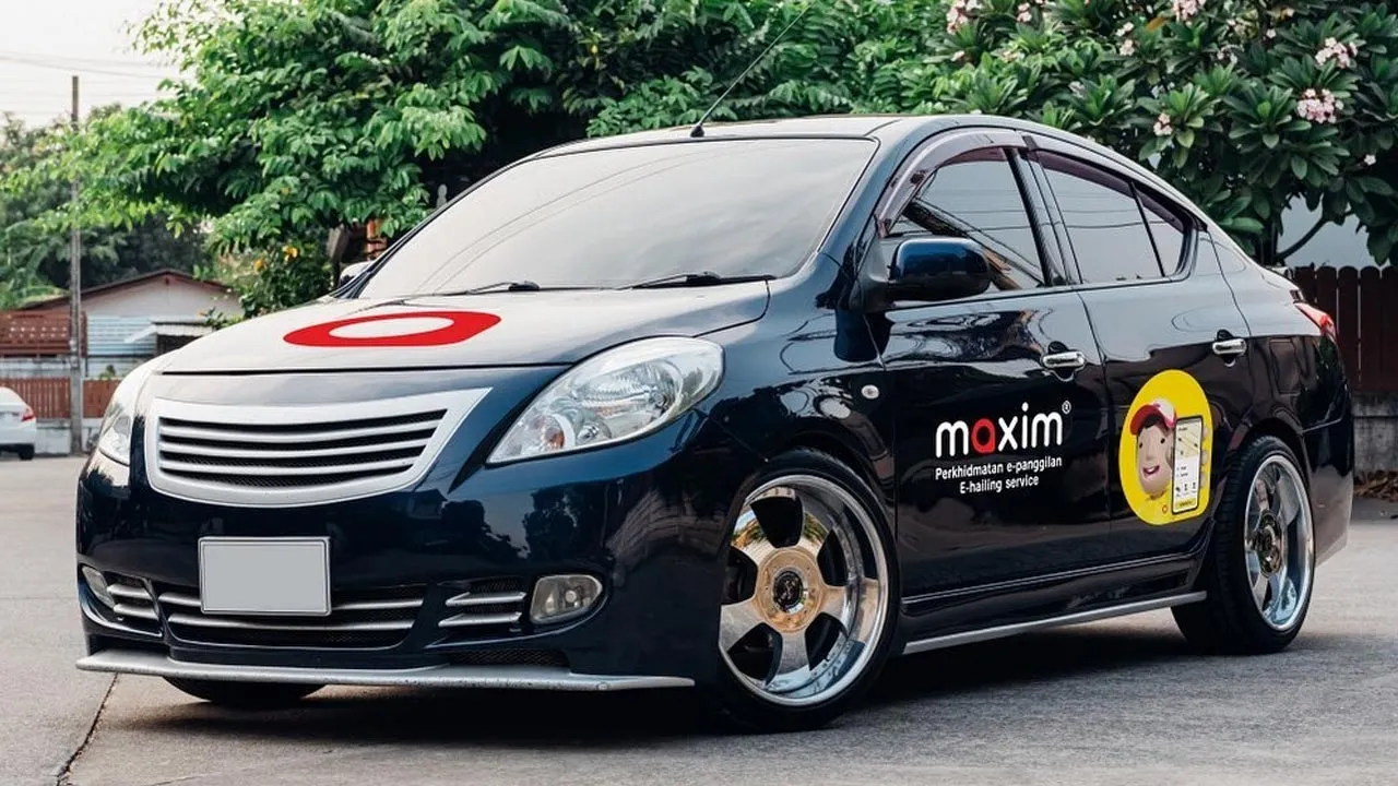 Maxim, generic - Kredit FB Maxim. E-hailing service