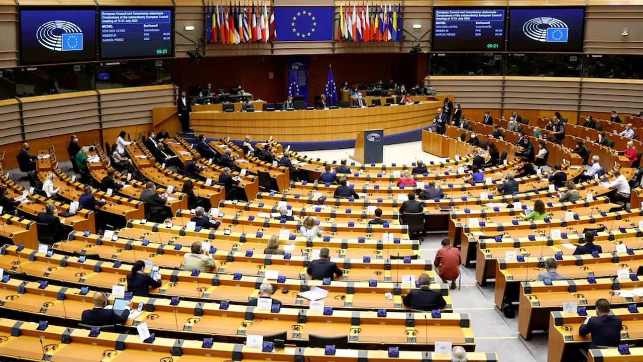 A general view shows European Council President Charles Michel addressing an extraordinary plenary session of the EU Parliament following an EU leaders summit, in Brussels, Belgium July 23, 2020. REUTERS/Francois Lenoir/File Photo Purchase Licensing Rights
