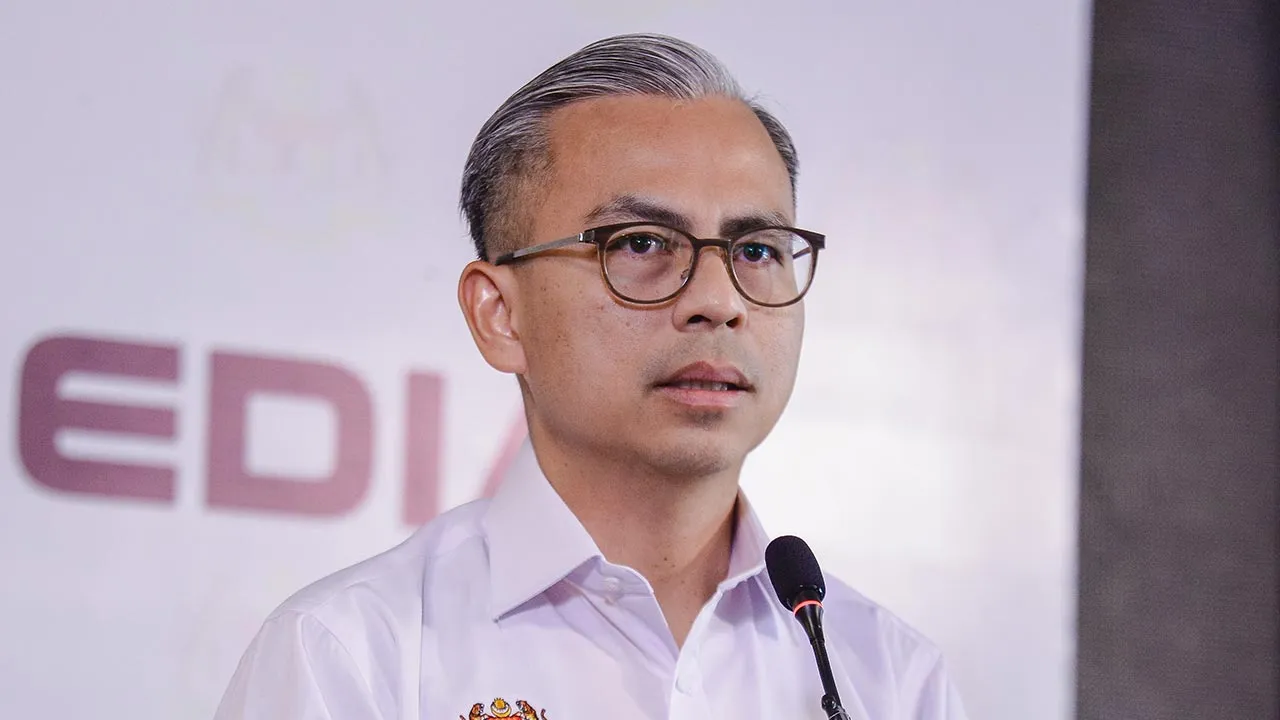 PUTRAJAYA, 22 April -- Menteri Komunikasi merangkap jurucakap Kerajaan Perpaduan Datuk Fahmi Fadzil bercakap pada sidang media mingguan Kabinet di Menara Komunikasi hari ini.  --fotoBERNAMA (2026) HAK CIPTA TERPELIHARA