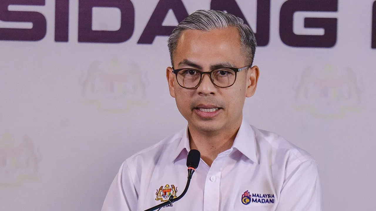 PUTRAJAYA, 22 April -- Menteri Komunikasi merangkap jurucakap Kerajaan Perpaduan Datuk Fahmi Fadzil bercakap pada sidang media mingguan Kabinet di Menara Komunikasi hari ini.  --fotoBERNAMA (2026) HAK CIPTA TERPELIHARA