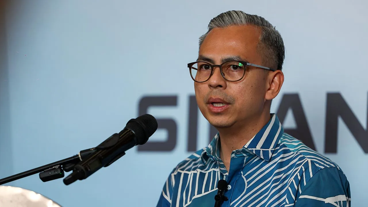 KUALA LUMPUR, 1 April -- Menteri Komunikasi merangkap jurucakap Kerajaan Perpaduan Datuk Fahmi Fadzil ketika sidang media mingguan Kabinet di Angkasapuri Kota Media hari ini.  -- fotoBERNAMA (2026) HAK CIPTA TERPELIHARA