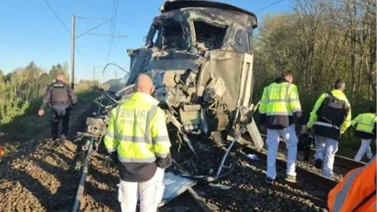 The accident occurred at a level crossing between the towns of Bethune and Lens in the northern French region of Pas-de-Calais at around 7am.