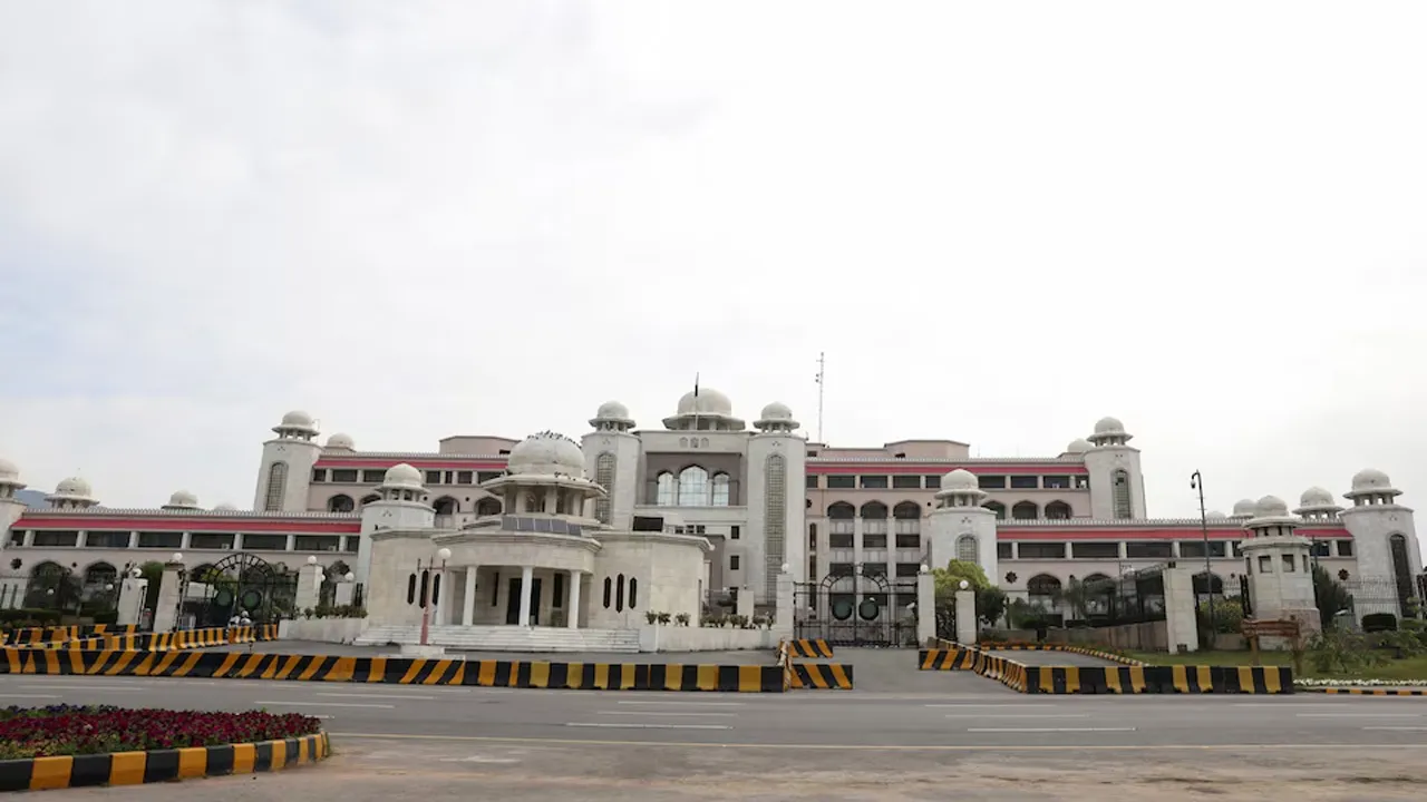 The Prime Minister's House building, as delegations from the United States and Iran are expected to hold high-stakes talks, in Islamabad, Pakistan, April 11, 2026. REUTERS/Akhtar Soomro
