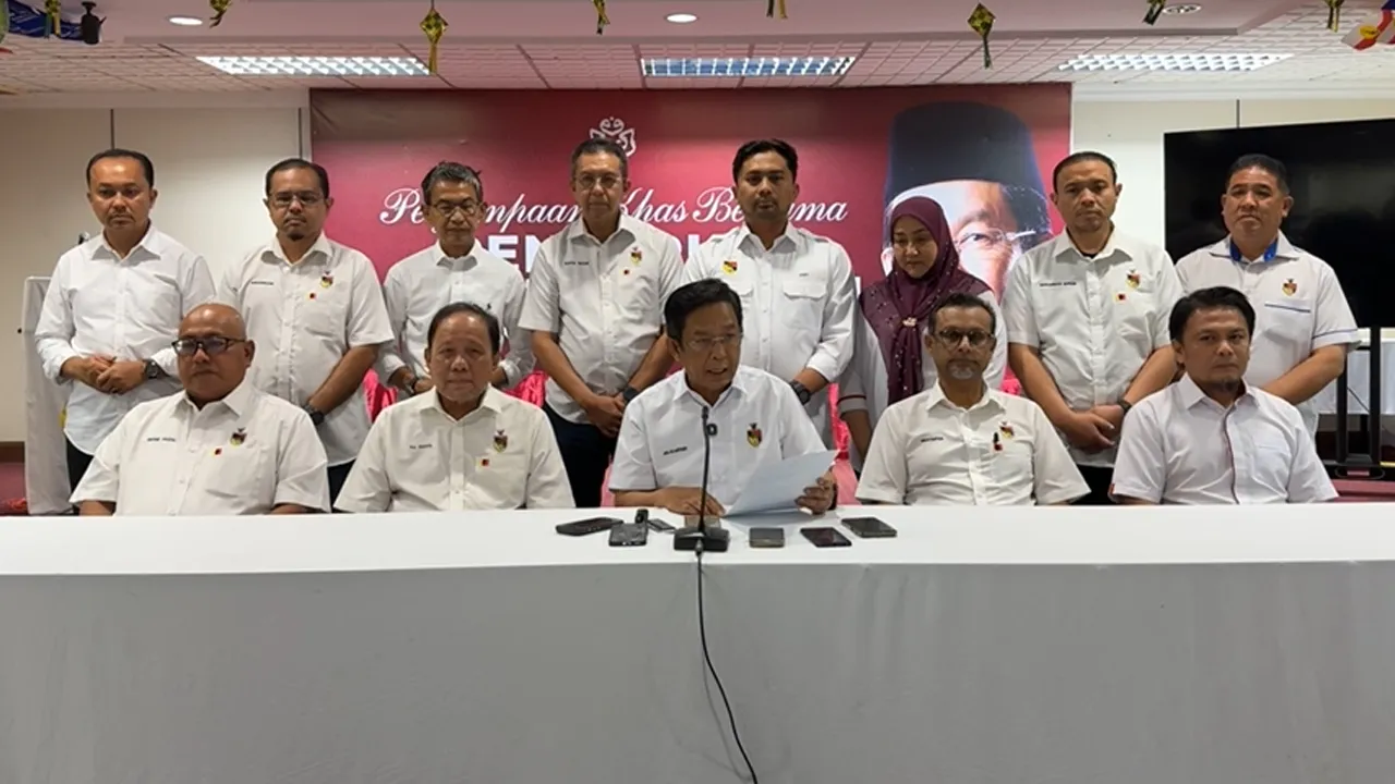 Sumber: Jalaluddin Alias