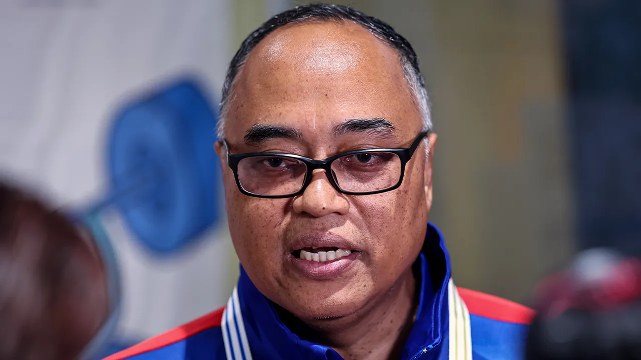 NAKHON RATCHASIMA, 20 Jan -- Ketua Pengarah Majlis Sukan Negara (MSN) Jefri Ngadirin ketika sidang media selepas meluangkan masa bersama atlet powerlifting negara ketika lawatan ke Terminal 21 Korat hari ini, sempena Sukan Para ASEAN (APG) Thailand 2025.  --fotoBERNAMA (2026) HAK CIPTA TERPELIHARA