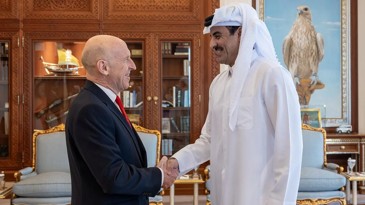 The Emir of Qatar, Sheikh Tamim bin Hamad Al Thani meets with British Defense Secretary John Healey in Doha, Qatar, in this handout image released March 31, 2026. Amiri Diwan/Handout via REUTERS THIS IMAGE HAS BEEN SUPPLIED BY A THIRD PARTY