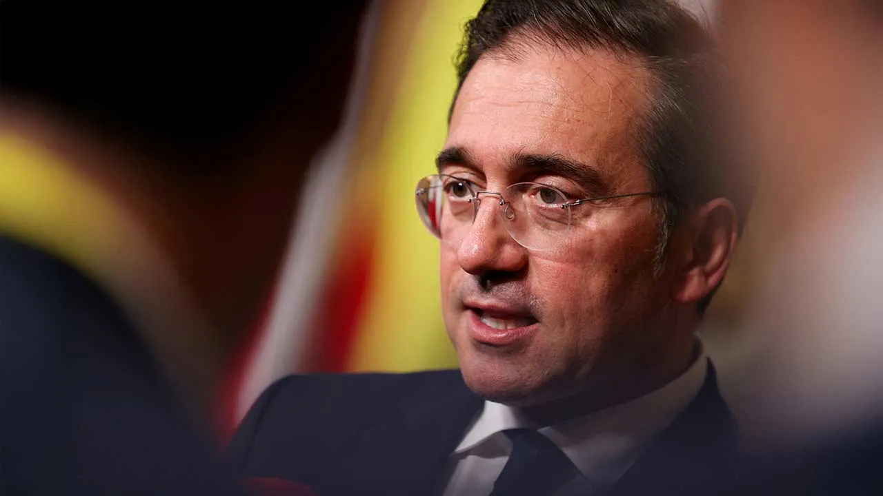 FILE PHOTO: Spain's Minister of Foreign Affairs Jose Manuel Albares Bueno speaks to the press following talks at the "Weimar+" group focused on Ukraine and the future of European security at Lancaster House in London, on May 12, 2025. ADRIAN DENNIS/Pool via REUTERS/File Photo