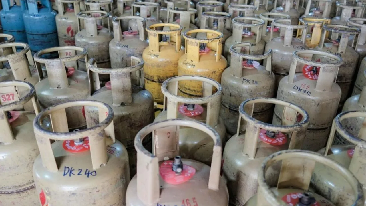 KUALA LUMPUR, 7 April (Bernama) -- Kementerian Perdagangan Dalam Negeri dan Kos Sara Hidup (KPDN) mengambil maklum mengenai mesej tular berhubung pelarasan harga gas petroleum cecair (LPG) oleh sebuah syarikat di Negeri Sembilan.