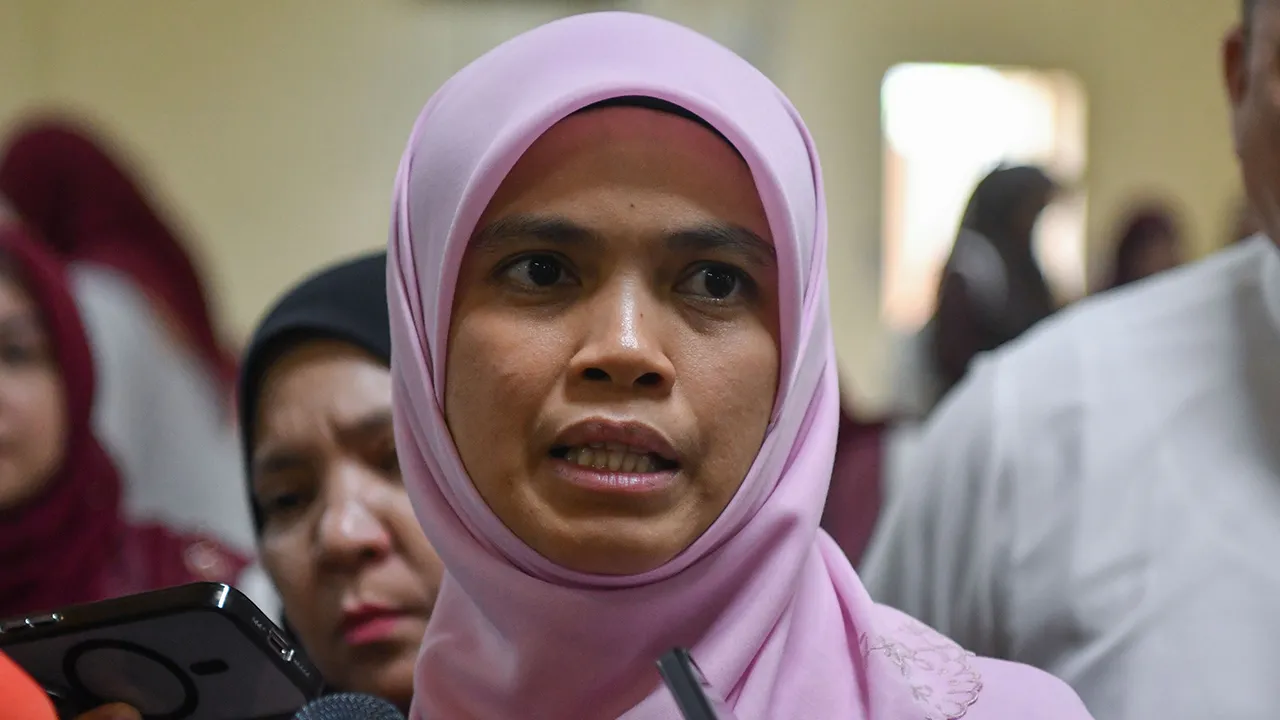 KOTA BHARU, 23 April -- Timbalan Menteri di Jabatan Perdana Menteri (Hal Ehwal Agama) Senator Marhamah Rosli ditemui pemberita selepas merasmikan Program Little Hajj 2026 anjuran Little Caliphs International Sdn Bhd (LCISB) di Masjid Jamek Muhammadi hari ini.  --fotoBERNAMA (2026) HAK CIPTA TERPELIHARA