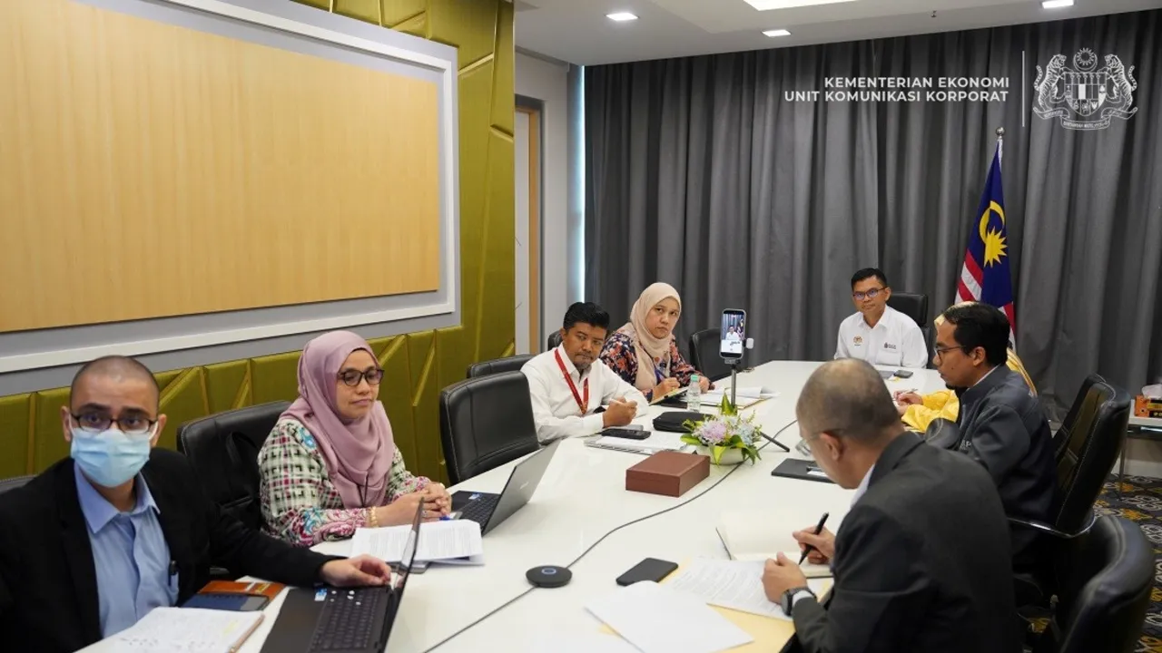 Sumber: KEMENTERIAN EKONOMI