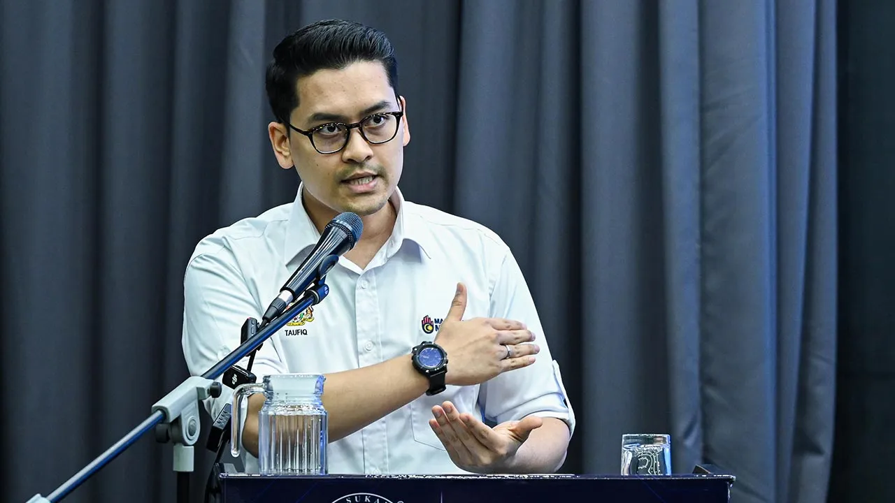 KUALA LUMPUR, 22 April -- Menteri Belia dan Sukan Dr Mohammed Taufiq Johari menyampaikan ucapan pada Majlis Pelancaran Bangunan Pusat Prestasi Tinggi Negara, Institut Sukan Negara (ISN) serta Dokumen Pelan Bakat Sukan Kebangsaan (Malaysia Talent Plan - MyTP) di ISN hari ini.  --fotoBERNAMA (2026) HAK CIPTA TERPELIHARA