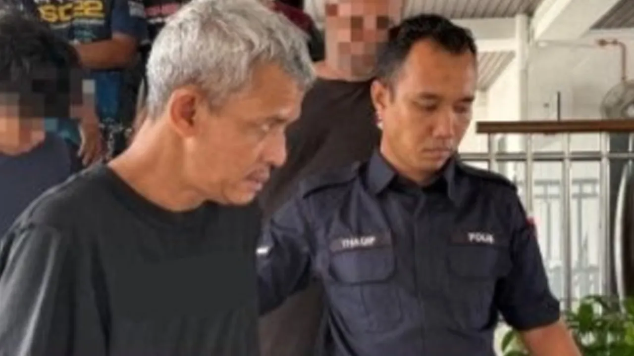 Mohd Tamrin Ibrahim, pemandu bas