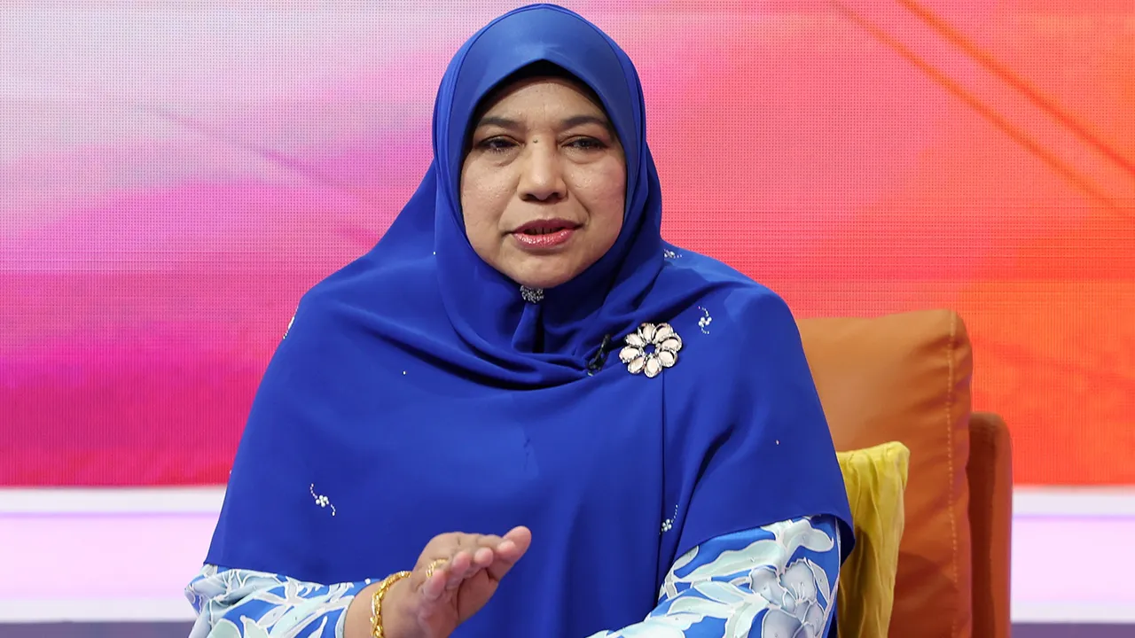 KUALA LUMPUR, 30 April -- Ketua Pegawai Eksekutif Pertubuhan Berita Nasional Malaysia (Bernama) yang juga Pengerusi Jawatankuasa Kerja HAWANA 2026, Datin Paduka Nur-ul Afida Kamaludin, menjadi tetamu dalam rancangan Selamat Pagi Malaysia (SPM) terbitan Radio Televisyen Malaysia (RTM) bertajuk “HAWANA 2026 dan Forum Media HAWANA 2026” di Angkasapuri Kota Media hari ini._BERNAMA