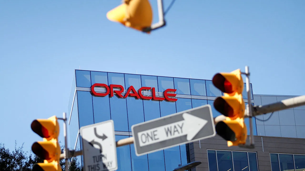 An exterior view of the Oracle Field Office at Wilson Boulevard in Arlington, Virginia, U.S., October 18, 2019. Earlier in the day, Oracle CEO Mark Hurd passed away at the age of 62. REUTERS/Tom Brenner
