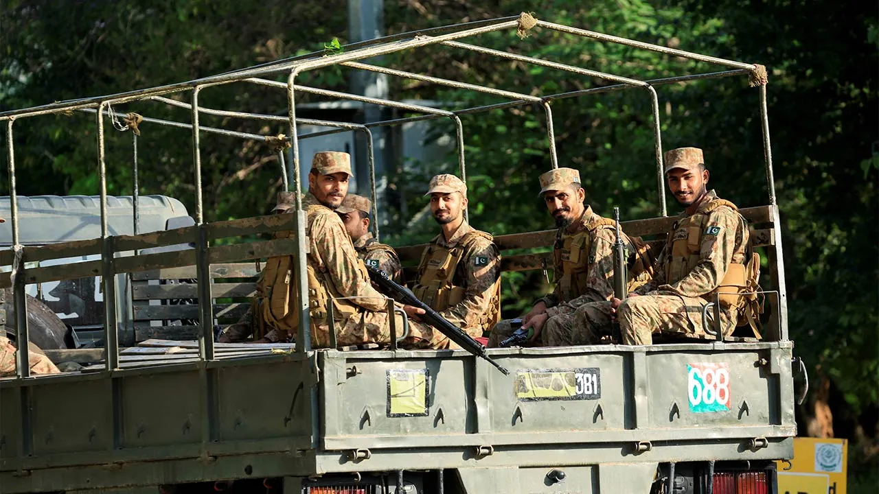Pakistani army soldiers patrol at D Chowk near the President's House, as Pakistan prepares to host the U.S. and Iran for the second phase of peace talks in Islamabad, Pakistan April 21, 2026. REUTERS/Akhtar Soomro