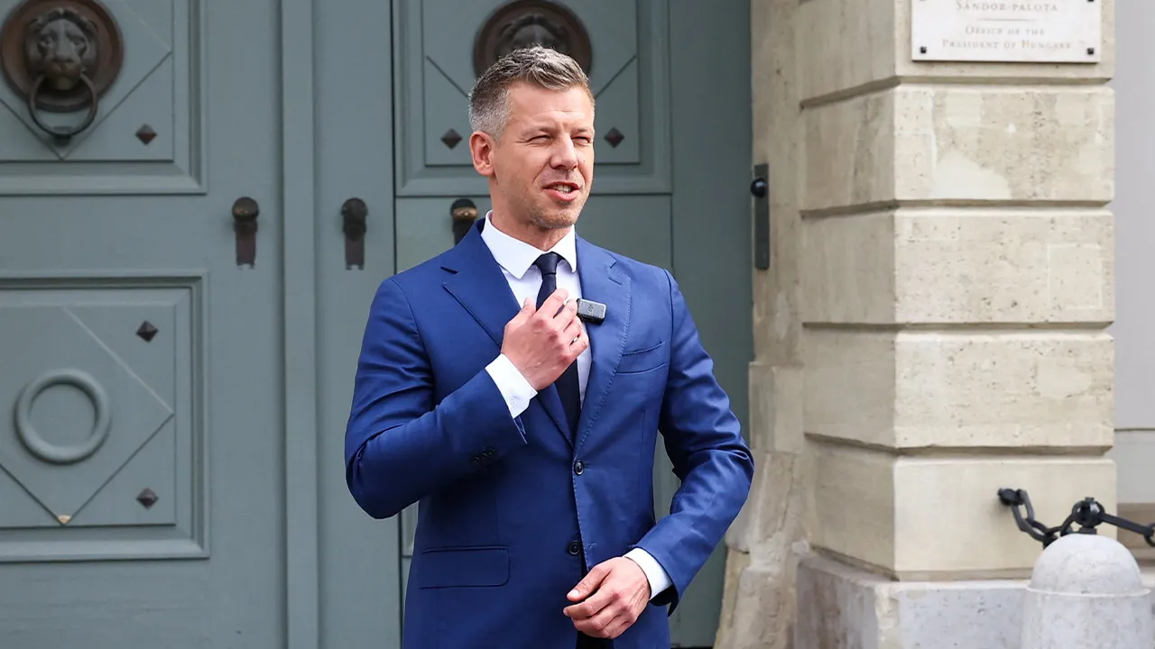 Peter Magyar, leader of the Hungarian opposition Tisza Party, outside Sandor Palace on the day of a meeting with Hungary's President Tamas Sulyok, following the parliamentary election, which Tisza won, in Budapest, Hungary, April 15, 2026. REUTERS/Bernadett Szabo TPX IMAGES OF THE DAY
