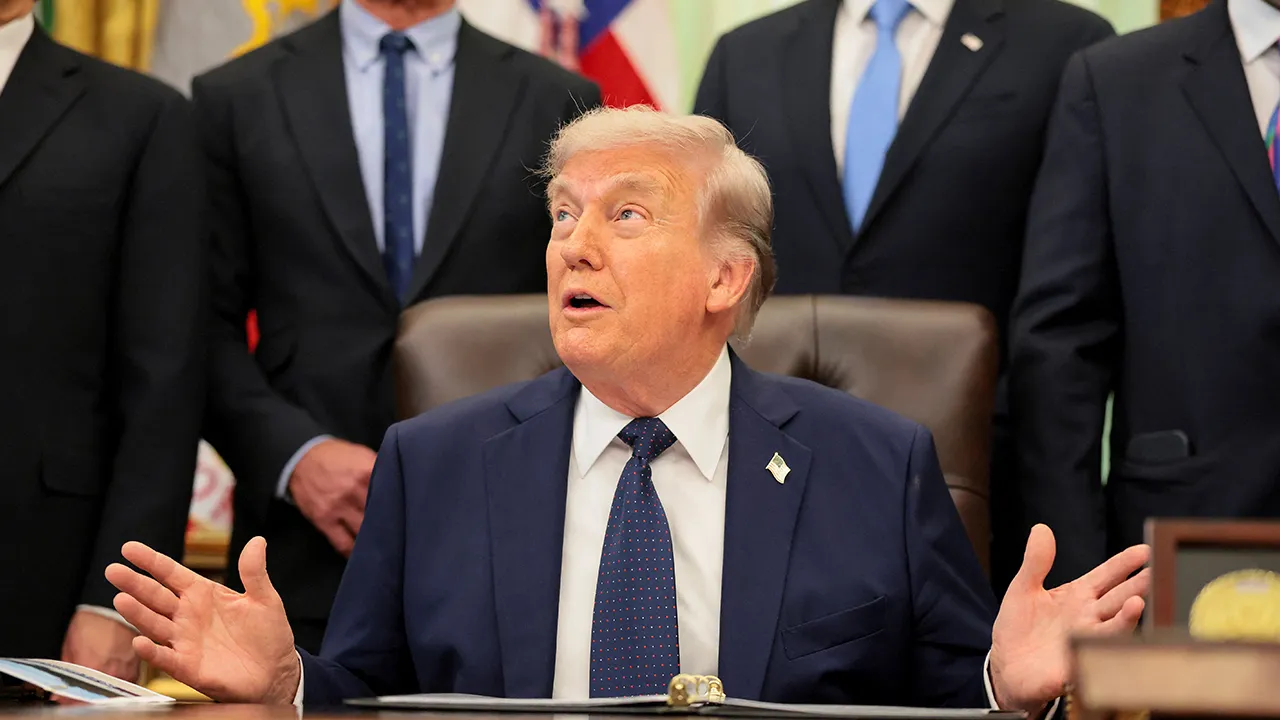 U.S. President Donald Trump reacts during a healthcare affordability event in the Oval Office at the White House in Washington, D.C., U.S., April 23, 2026. REUTERS/Kylie Cooper