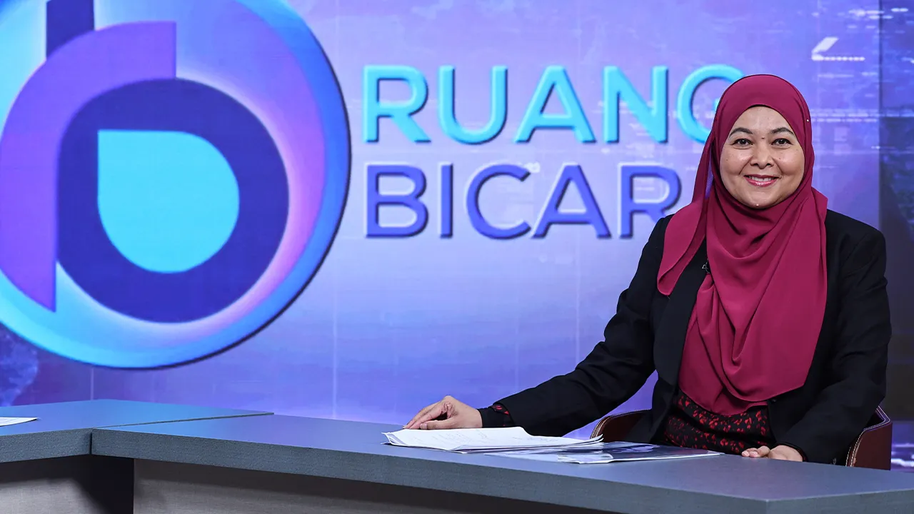 KUALA LUMPUR, 13 April -- Ketua Pegawai Eksekutif FGV Biotechnologies Sdn Bhd Roziyatulshima Zamil pada program Ruang Bicara mengenai Mendepani Krisis Tenaga Global: Kesiapsiagaan dan Ketahanan Negara di Wisma Bernama, malam ini.  --fotoBERNAMA (2026) HAK CIPTA TERPELIHARA