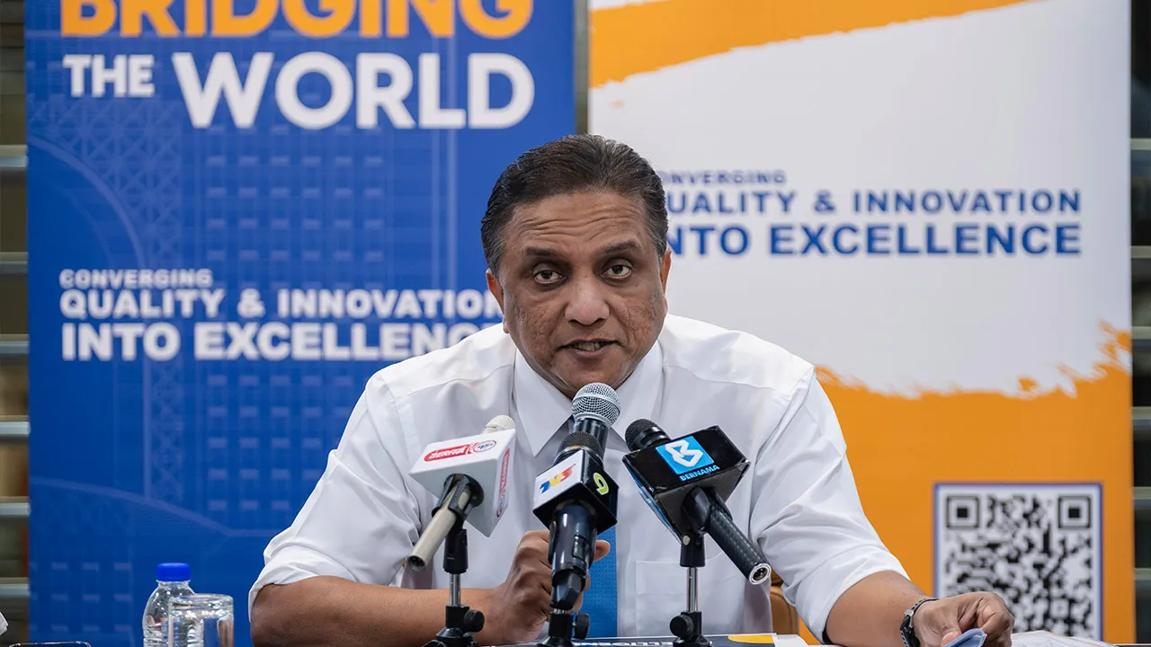 KUALA LUMPUR, April 21 -- Malaysia External Trade Development Corporation (MATRADE) Chairman Datuk Seri Reezal Merican Naina Merican speaks during MATRADE Q1 Malaysia’s Trade Update today._BERNAMA