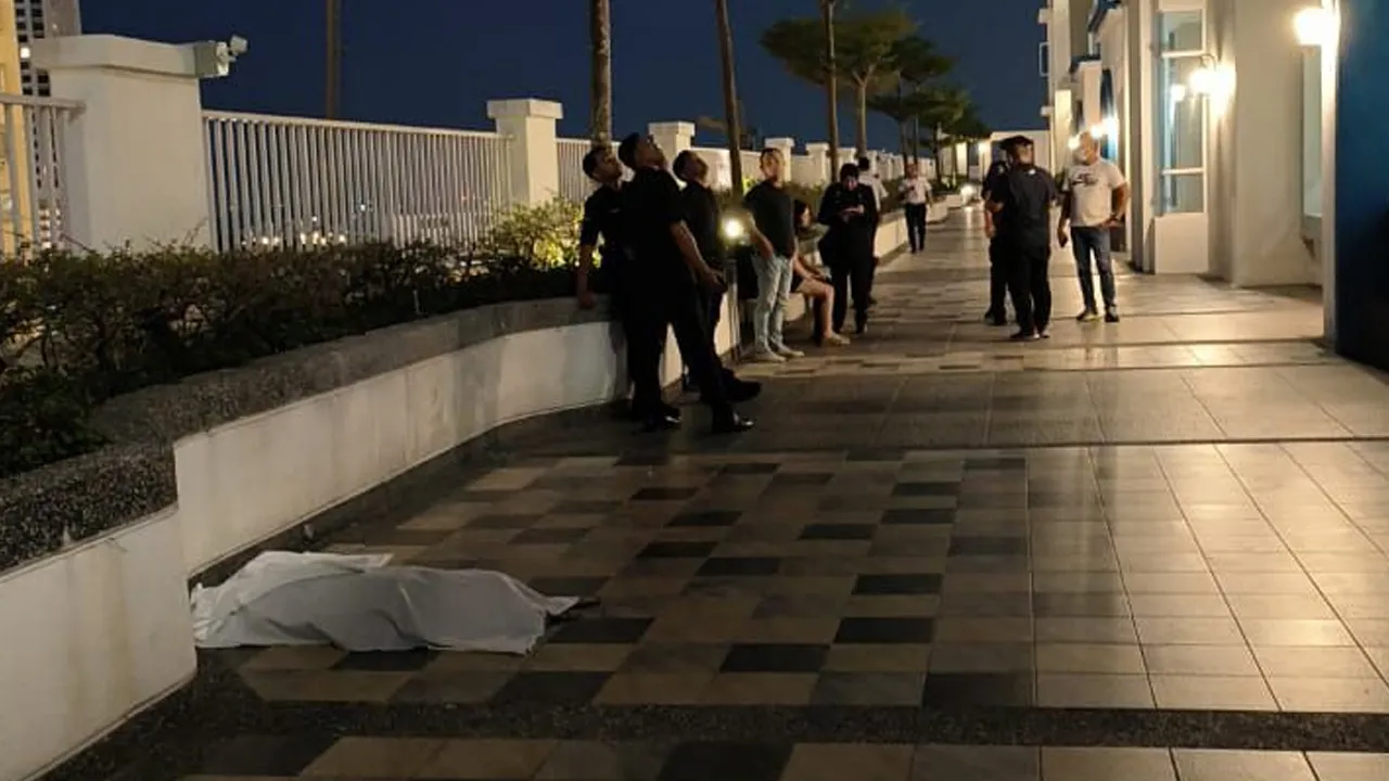 Remaja 13 tahun maut jatuh tingkat 16 Kondominium di Tanjpng Tokong - Astro AWANI