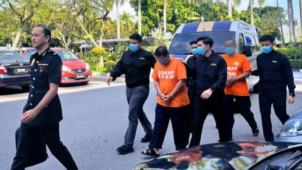 Seleweng Dana RM230 Juta: Reman Timbalan Yang Dipertua NGO, Pengarah Syarikat Disambung - SPRM -- kredit SPRM