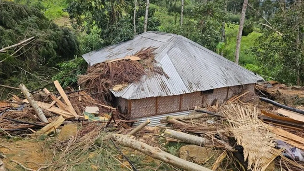 Taufan Maila yang melanda Papua New Guinea ragut 11 nyawa. /Foto REUTERS