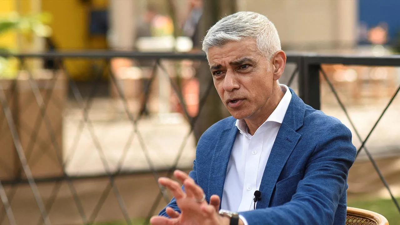 FILE PHOTO: Mayor of London and co-chair of C40 Cities, Sadiq Khan, speaks during an interview as he attends the COP30 Local Leaders Forum at the Museum of Modern Art in Rio de Janeiro, Brazil November 5, 2025. REUTERS/Tita Barros/File Photo