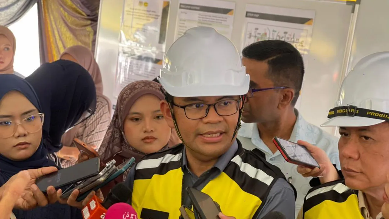 Menteri Ekonomi, Konflik Asia Barat, Sime Darby