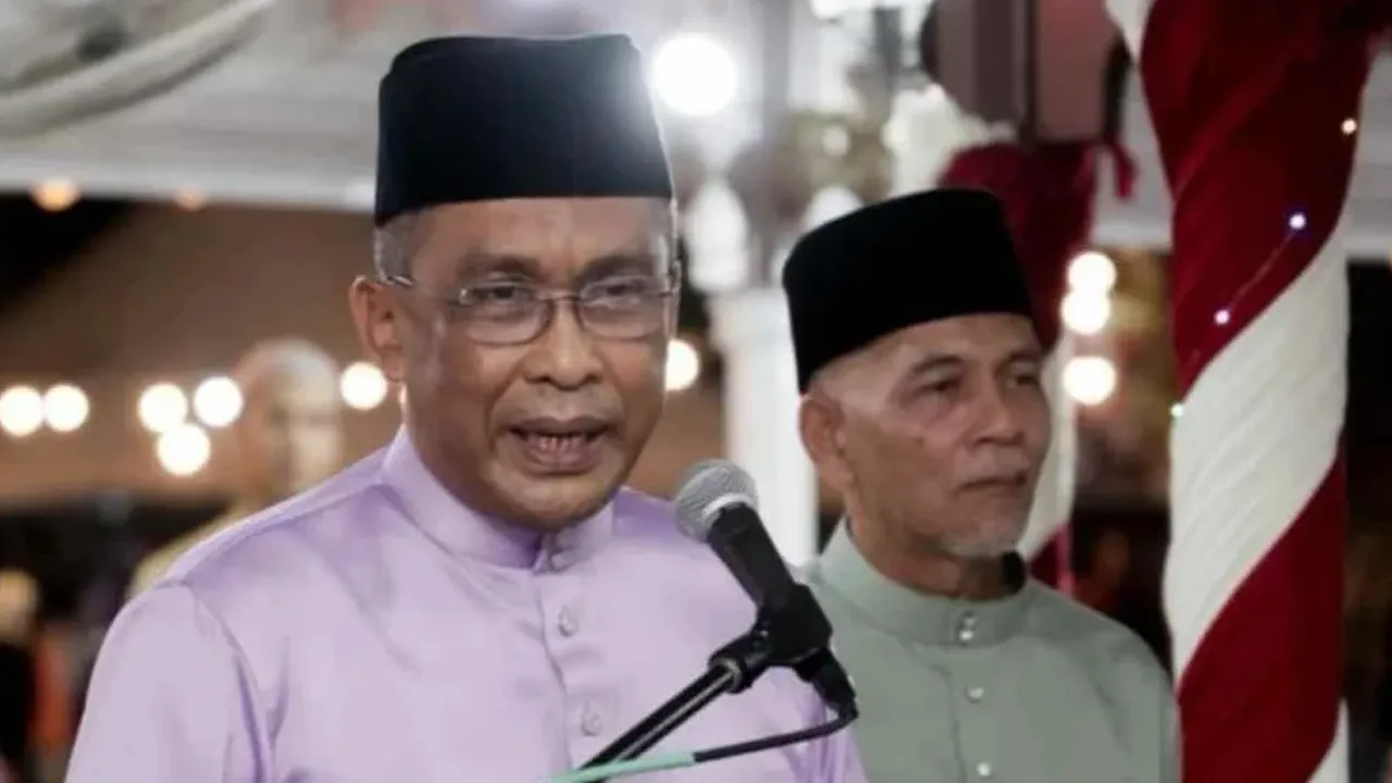 KOTA BHARU - Keputusan Ahli Parlimen Larut, Datuk Seri Hamzah Zainudin melepaskan jawatan sebagai Ketua Pembangkang dibuat demi memastikan suasana lebih harmoni serta memperkukuh perjalanan Perikatan Nasional (PN).