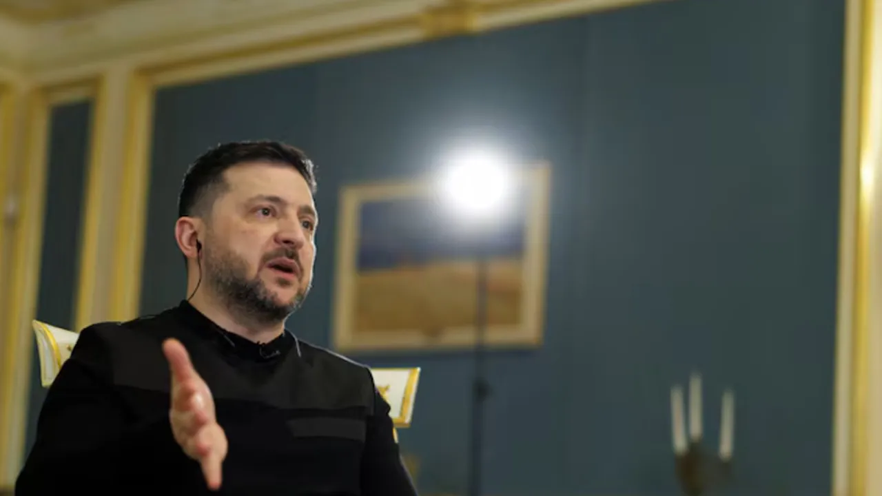 Ukraine's President Volodymyr Zelenskiy speaks during an interview with Reuters, amid Russia's attack on Ukraine, in Kyiv, Ukraine March 25, 2026. REUTERS/Valentyn Ogirenko 