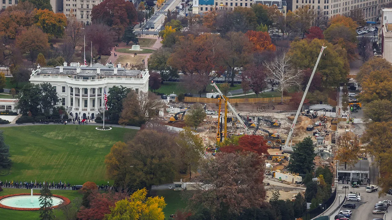 FILE PHOTO: The demolition of the East Wing of the White House during construction of U.S. President Donald Trump’s proposed ballroom is seen from the reopened Washington Monument, following the longest shutdown of the government in Washington, D.C., U.S., November 15, 2025. REUTERS/ Jessica Koscielniak/File Photo