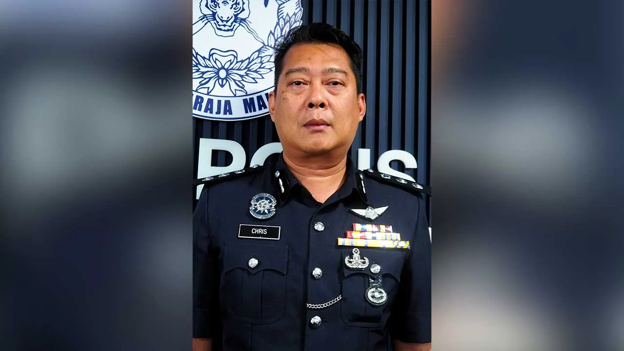 MELAKA, 14 Ogos -- Ketua Polis Daerah Melaka Tengah, ACP Christopher Patit, pada sidang media di Ibu Pejabat Polis Daerah (IPD) Melaka Tengah, Batu Berendam, di sini, hari ini.  --fotoBERNAMA (2025) HAKCIPTA TERPELIHARA